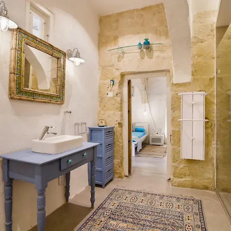 Villa Aquamarine *